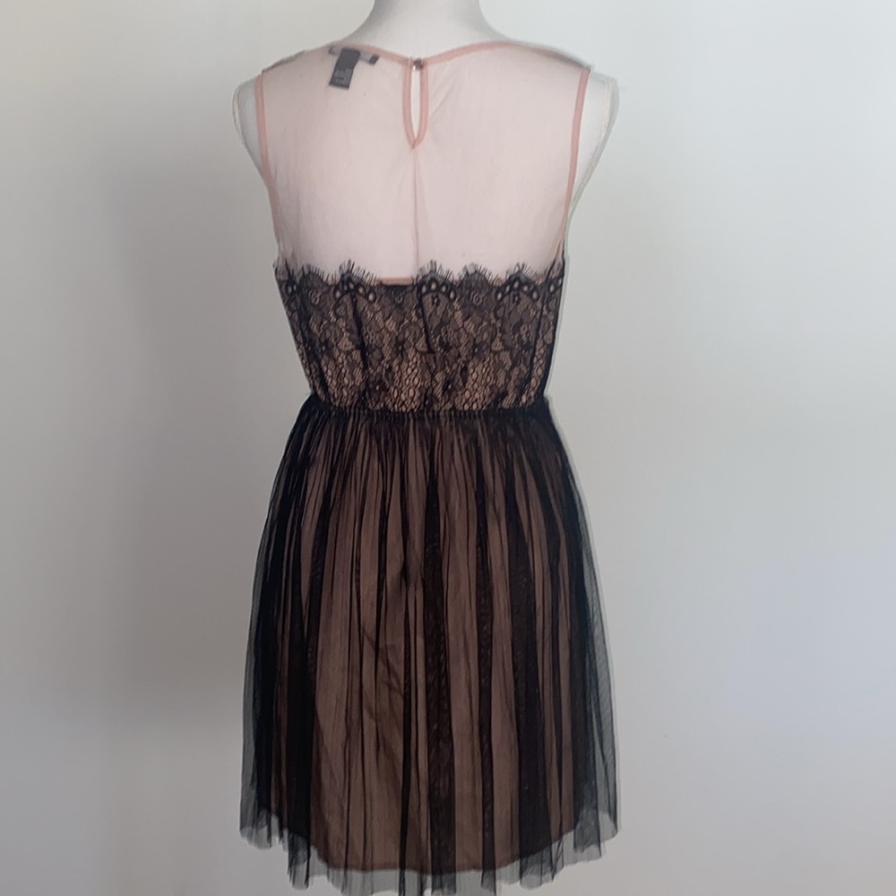 Forever 21 Sheath Dress - Picture 2 of 4